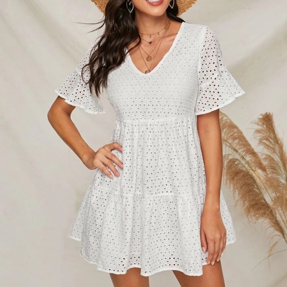 Dresses & Skirts - NWT Bell sleeve  A-line flounce eyelet white dress